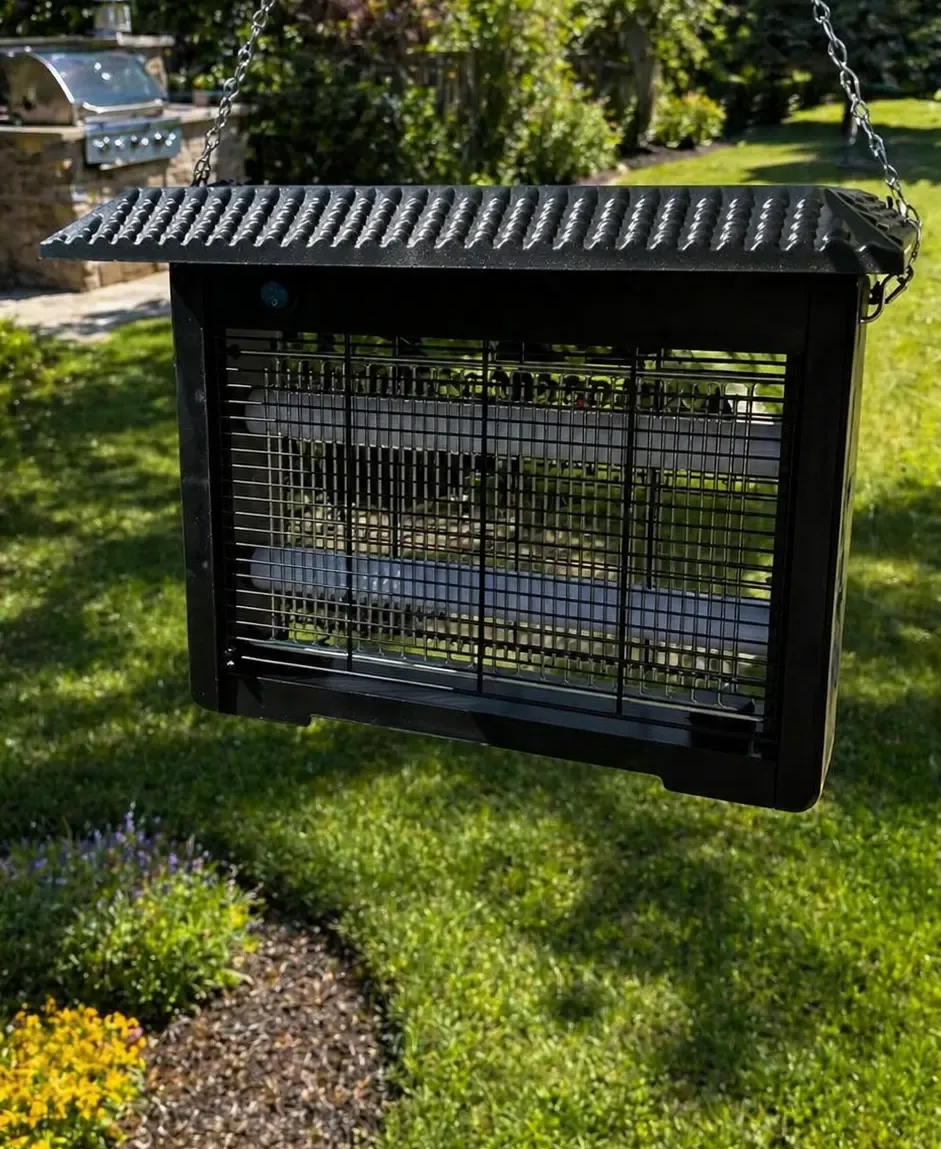 Bugzilch Solar Zapper in use